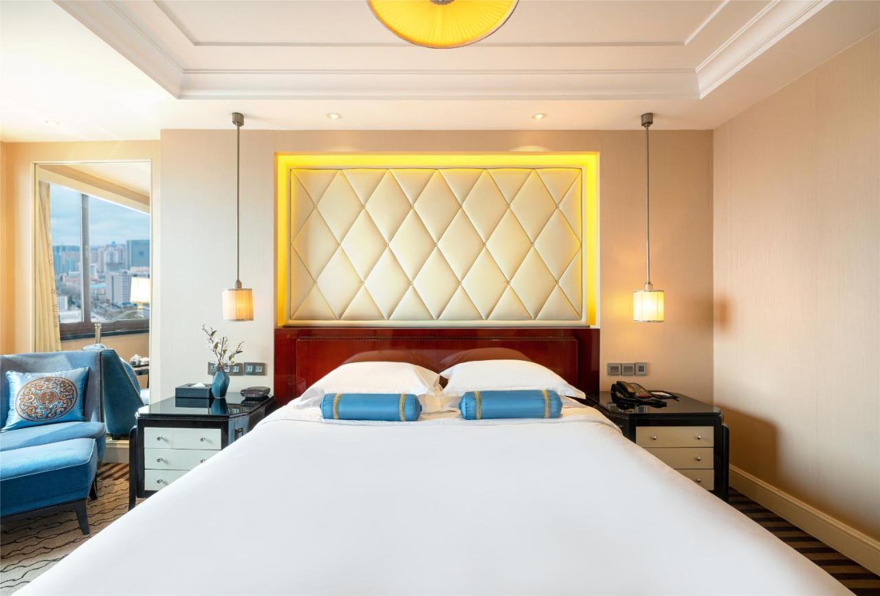 Yun-Zen Jinling World Trade Plaza Hotel Шъдзяджуан Екстериор снимка