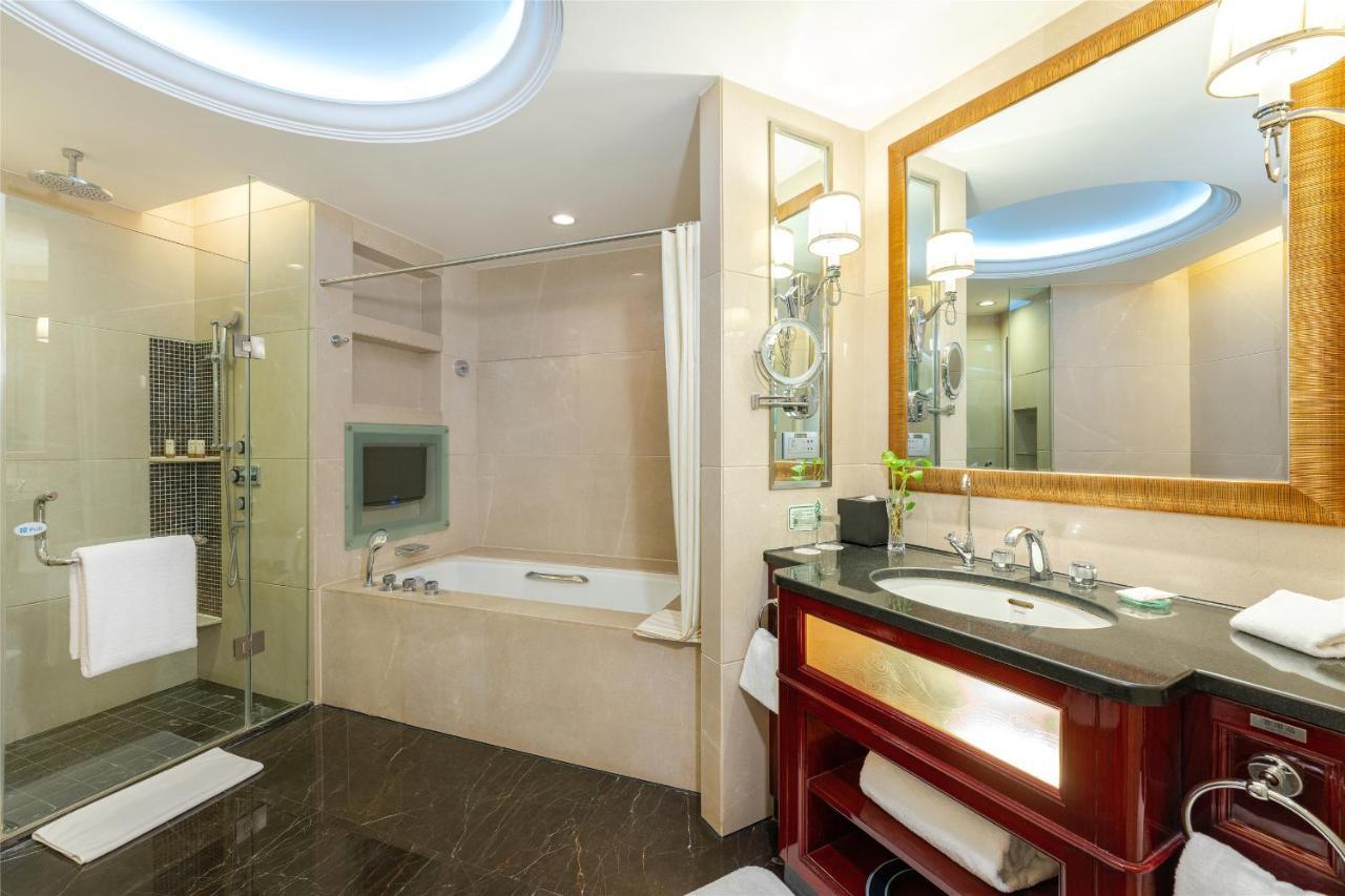 Yun-Zen Jinling World Trade Plaza Hotel Шъдзяджуан Екстериор снимка